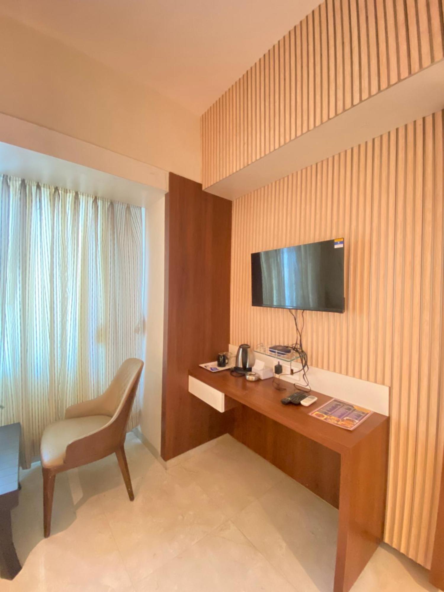 Hotel Czar Inn - Vashi Navi Mumbai Zewnętrze zdjęcie